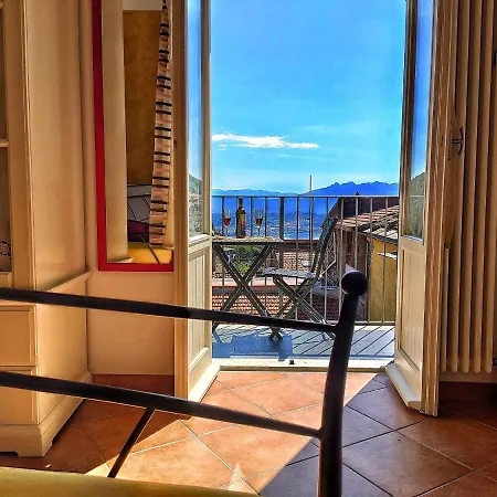 Pietra Di Mare Biassa