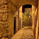 Pietra Di Mare Πανσιόν 3*