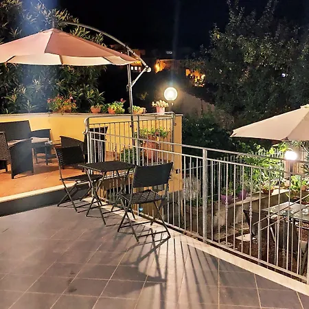 Pietra Di Mare Biassa