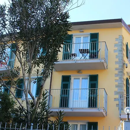 招待所 Pietra Di Mare 3*