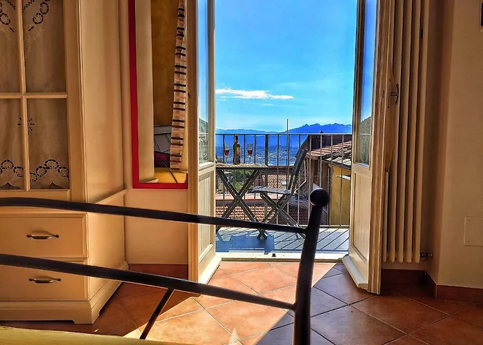 Pietra Di Mare Biassa